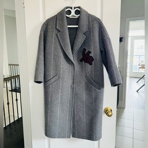 100% Wool Coat in Grey w Stripes - Size M